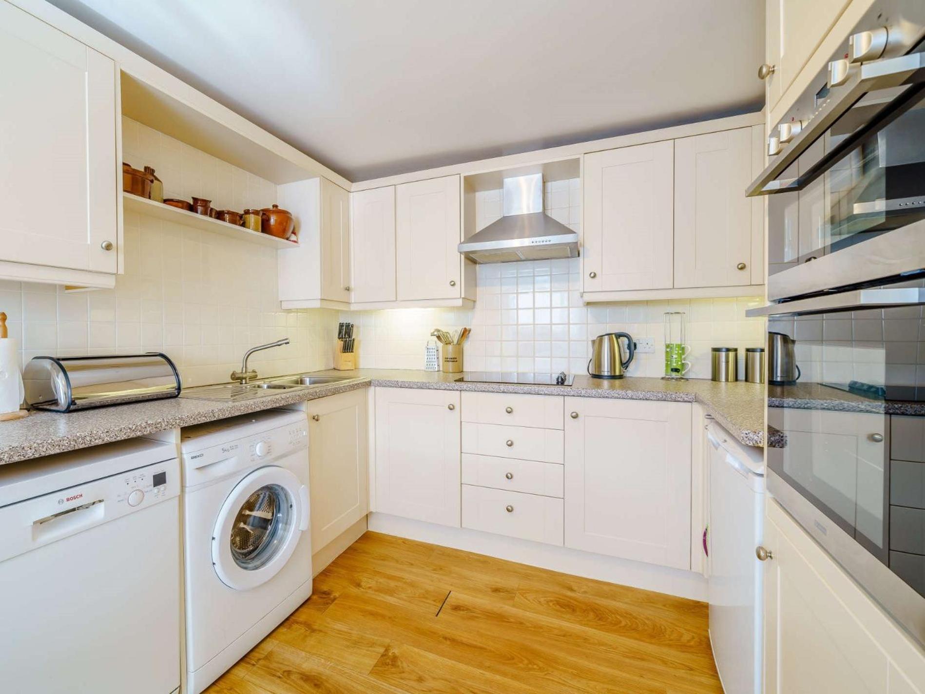 3 Bed In 59384 *